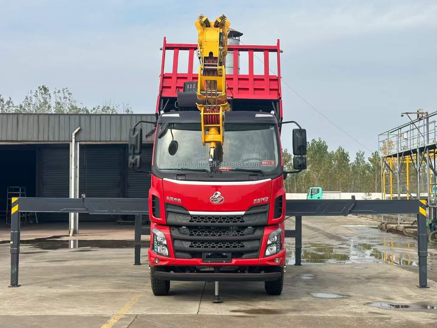 Factory DFAC DongFeng Dump Truck Mounted With Crane