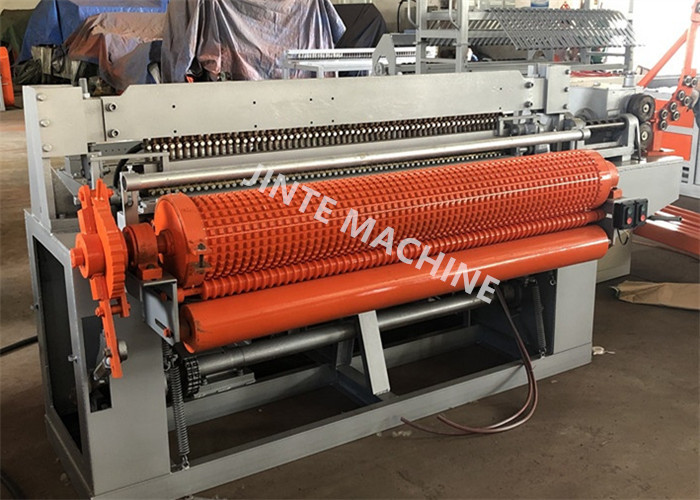 2.3mm Customized Hole Size 2.2kw Fence Mesh Welding Machine