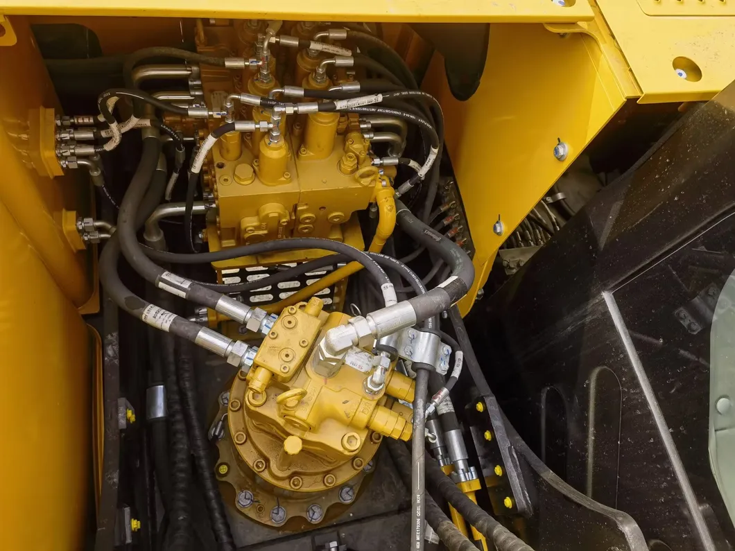 Used Good Condition Mini Small Excavator Tzco 210 with High Quality Digger Crawler Excavator for Sale