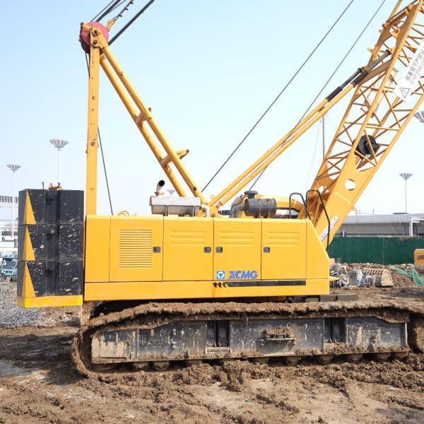 Quality 150T Crawler Crane XCMG 298 KW Engine Power  790.8t.M Lattice Friction Crane for sale