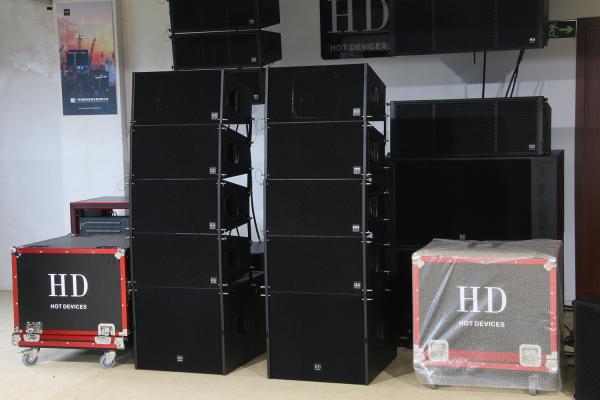 Quality 680W Concert Sound Equipment , Full Range Line Array Speaker With1.4"+2x10" Neodymium Drivers for sale