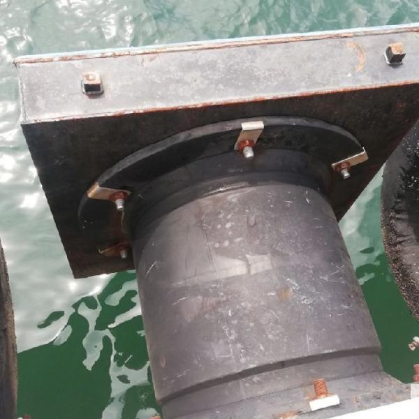 China Professional Super Cell Boat Rubber Fender Marine For Docking