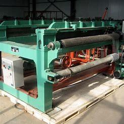 China Husbandry PVC Coated Welded Bobbin Hexagonal Wire Netting Machine wholesale
