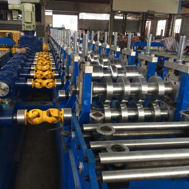 PLC Control Hydraulic Highway Guardrail Roll Forming Machine With GCr15 Steel Rollers