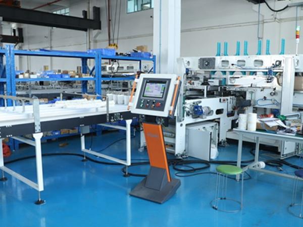 Quality CE 9 Rolls Tissue Paper Roll Making Machine , 50mic Wrapping Roll Machine for sale