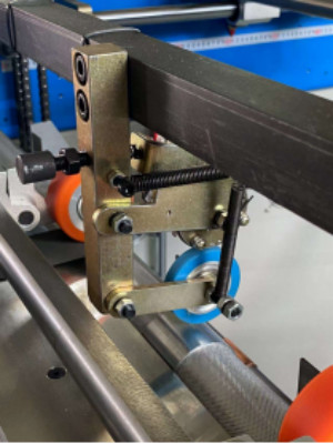 Automatic Die Cutting Creasing Machine For Decorative Printing 1360*960mm