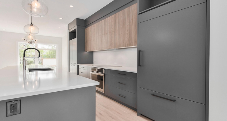 Faucet Accessories Dark Glass Panel Solid Wood Modular Kitchen Cabinets for Apartment