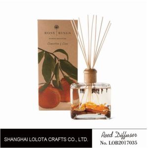 China Wooden Top Lid Wooden Reed Diffuser Reed Diffuser With Dry Fruit And Flower And Folding Box wholesale