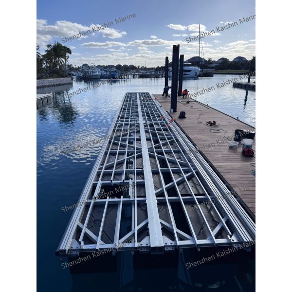 500-600mm Height Aluminum Floating Pontoon with Durable WPC Decking for Marine Applications