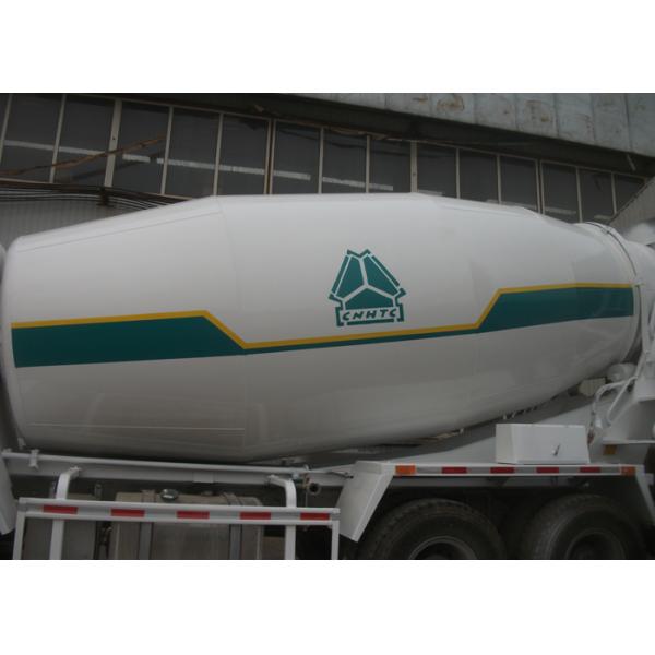 SINOTRUK HOWO Concrete Mixer Truck 14CBM 371HP 8X4 LHD ZZ5317GJBN3261W