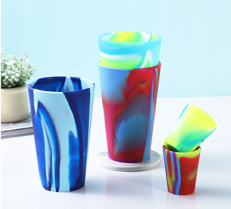 Customize Your Drinking Experience with Our Unbreakable and BPA-Free Silicone Cup