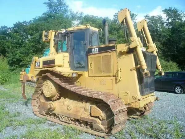 Quality Used Carter D9R Bulldozer Is Imported From Japan With Original Equipment for sale