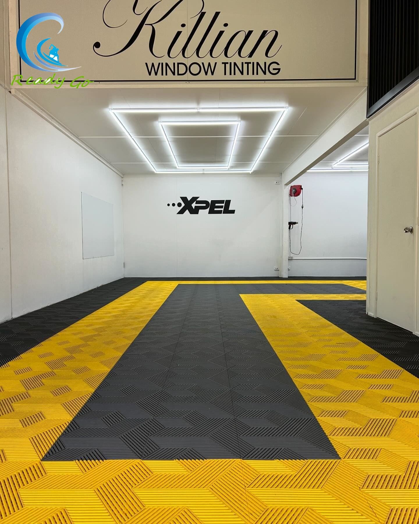 Outdoor 0.5 Lbs Per Tile Rigid Plastic Garage Floor Tile Chemical Resistant