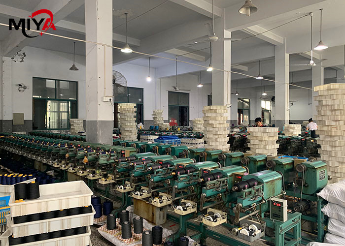 Small Bobbins 40S/2 3000Y Polyester Sewing Thread