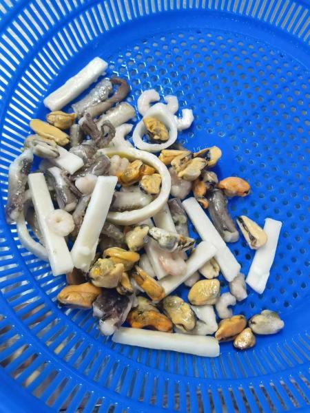Quality IQF Frozen Seafood Mix 500gr/bag With ISO Authentication for sale