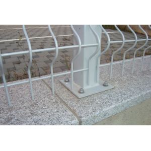 8ft High Fence Panels , 50x200mm Galvanized Mesh Panels