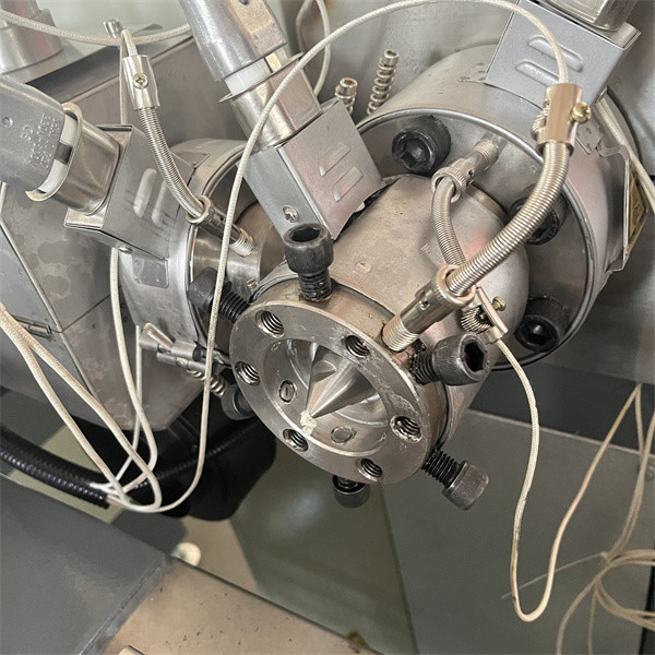Soft Spiral Pipe Making Machine Extrusion Resistant For Chemical Industry