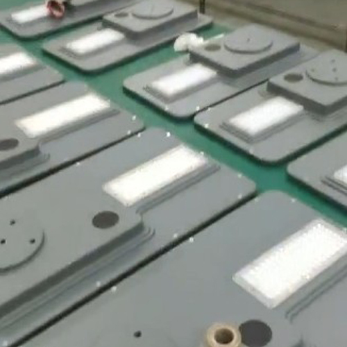 Dusk To Dawn Solar LED Street Lights 40W IP66 Rustproof For Parking Lot