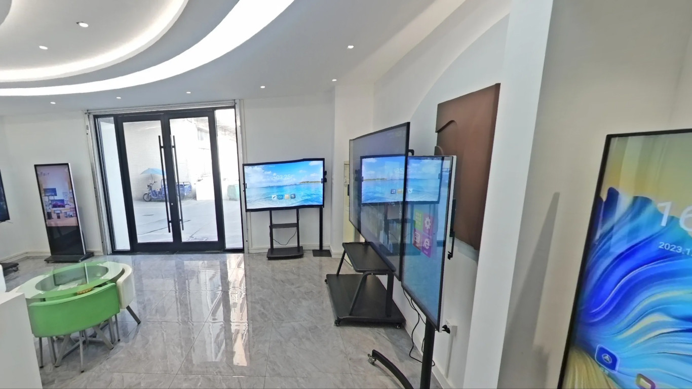 UHD 4K TV Elevate Your Business with Superior Viewing Experience