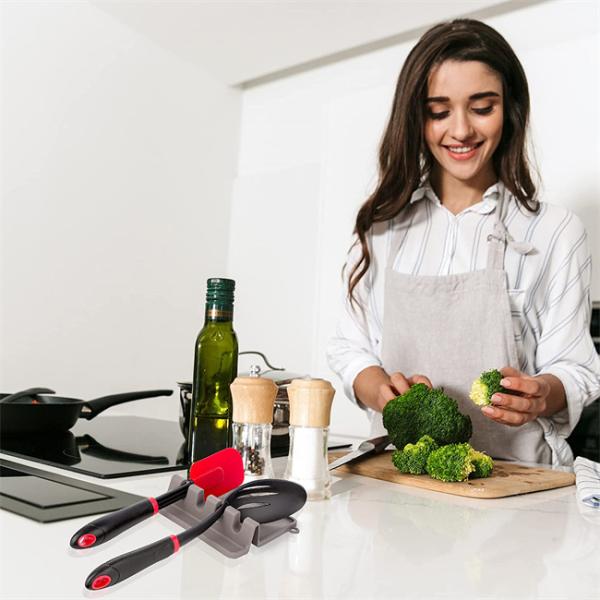 Nontoxic Silicone Spoon Rest BPA free Rustproof Nonstick Food Grade material