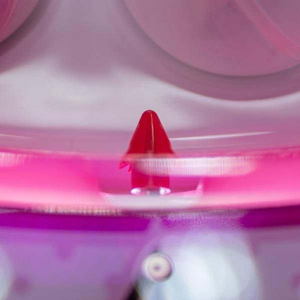 100mm Size Toy Capsule Vending Machine Pink Color For 4 Players Ball Game ​