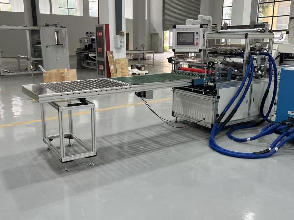 Quality Multi Functional HEPA Filter Pleating Machine 1kw Knife Pleating Machine 50Hz for sale