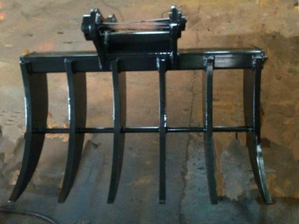 Quality Our powerful Excavator Brush Rake makes it easy to remove brush and debris from any job site. for sale