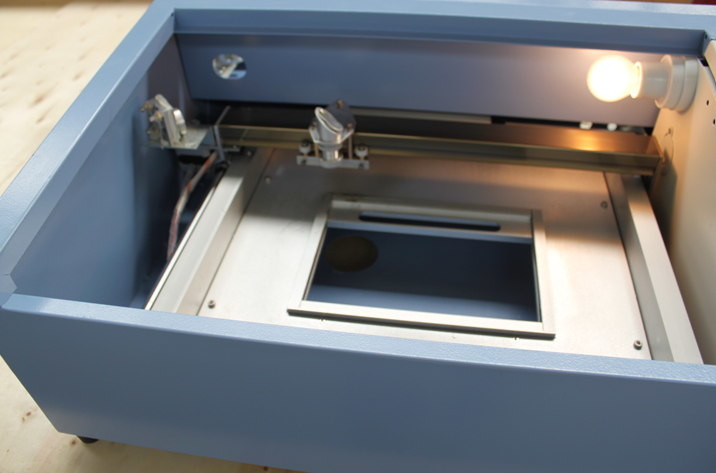 Mini Portable Acrylic CO2 Laser Engraving Machine 40 Watt With Advanced Positioning System