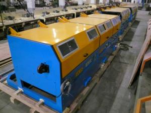120 M / Min Mechanical Wire Descaling Machine Rust - Resistant 2500kg Weight