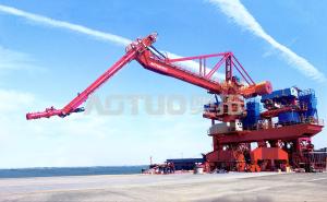 China 10 Mg/M³ Rail Mobile Ship Unloader Apply In 1000～70000 DWT Low Noise wholesale