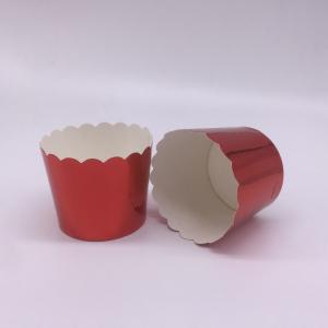 China Blinking Red Foil Cupcake Holders / Wrappers Round Shape Greaseproof Not Retain Odors wholesale