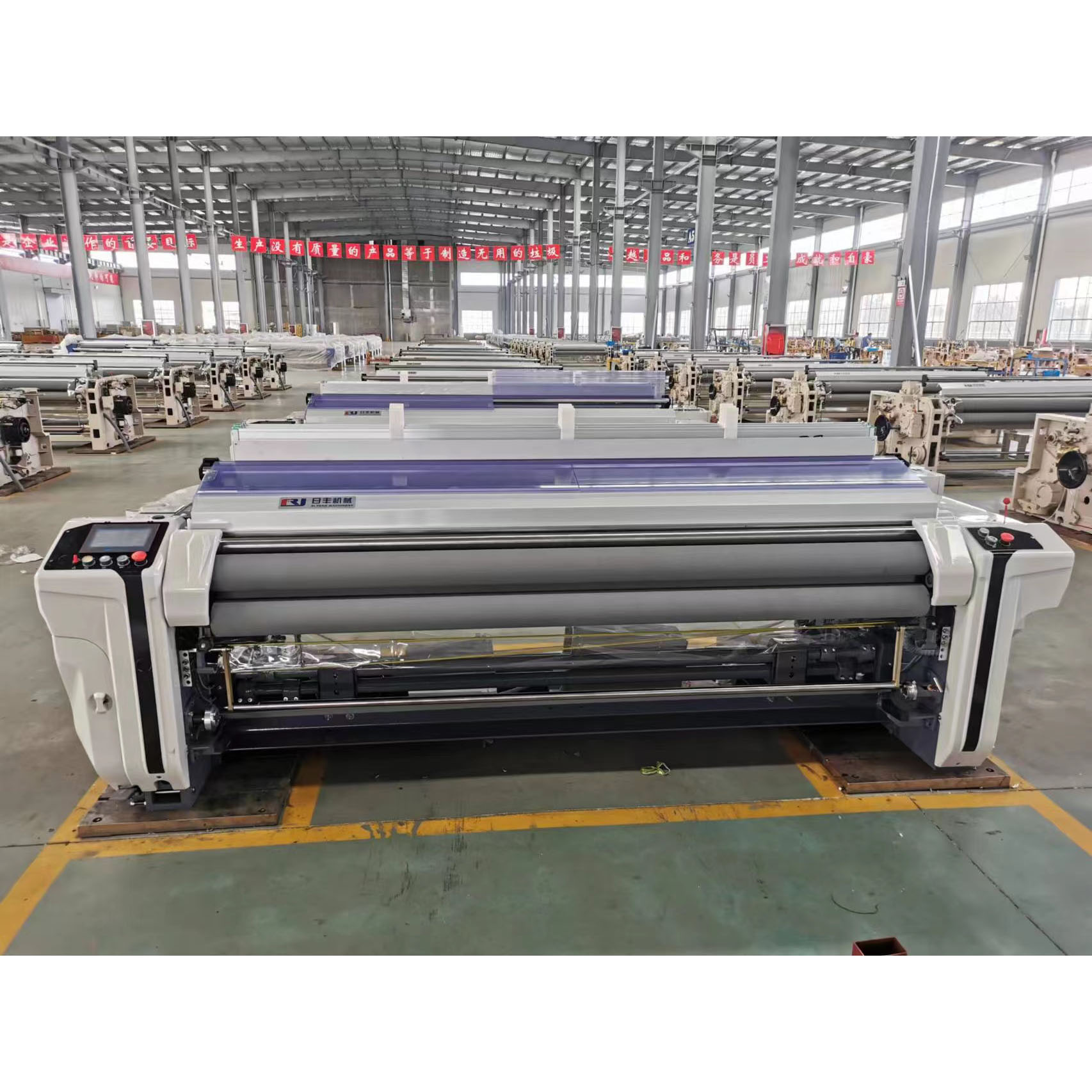 High End Fabric Weaving Loom Machine 3.8KW Beating Up Water Jet Loom