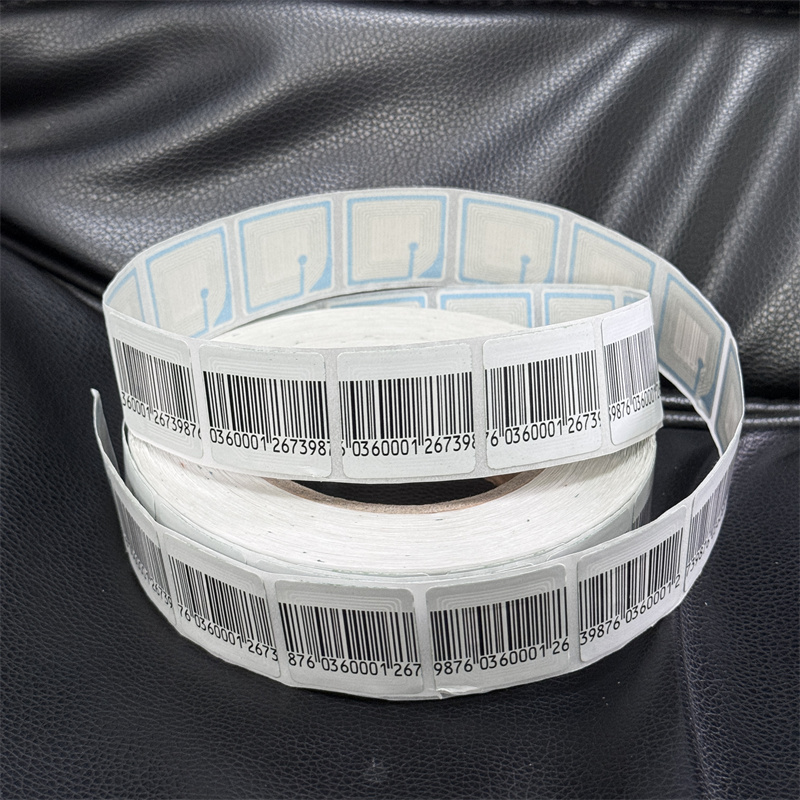 Clothing Store Retail Store EAS 8.2MHz RF Security Soft Label 30 X 30mm Coated Paper With Bar Code