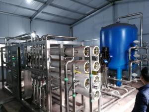 98% 3m3 Reverse Osmosis Desalination System With U PVC Pipe