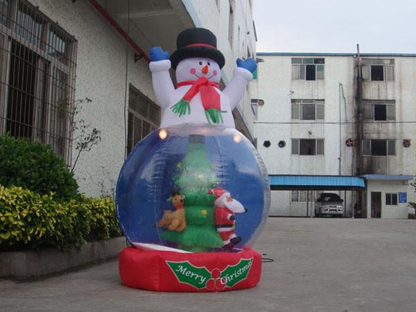 Quality Clear Inflatable Snow Globe With Snow Man for Decoration for sale