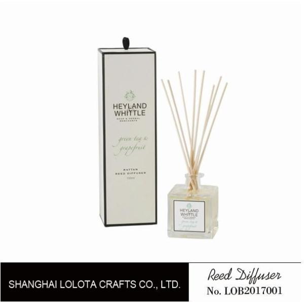 Quality Clear square bottle reed diffuser with natural color sticker and white gift box with pull-tab for sale