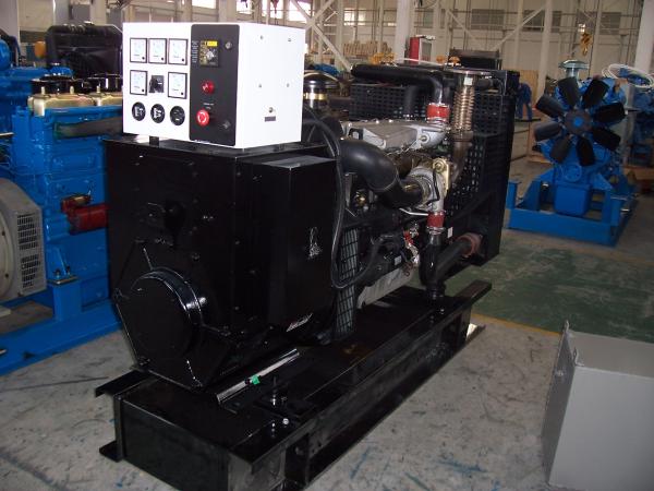 Quality Open Type LOVOL Diesel Generator Set , 76KW Three Phase Ultra Silent Diesel Generator for sale