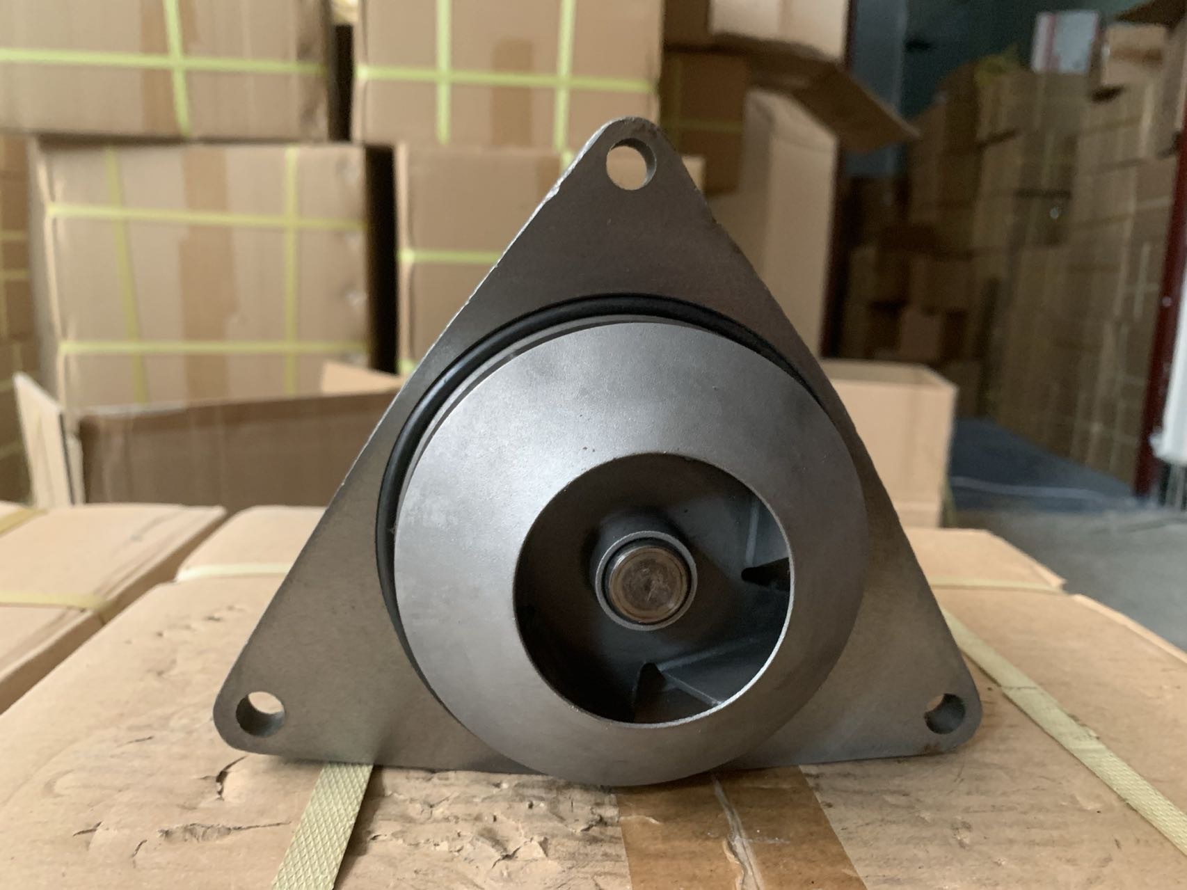 Extended Service 8.3 Cummins Water Pump Longer Lifespan Cummins 6CT Engine