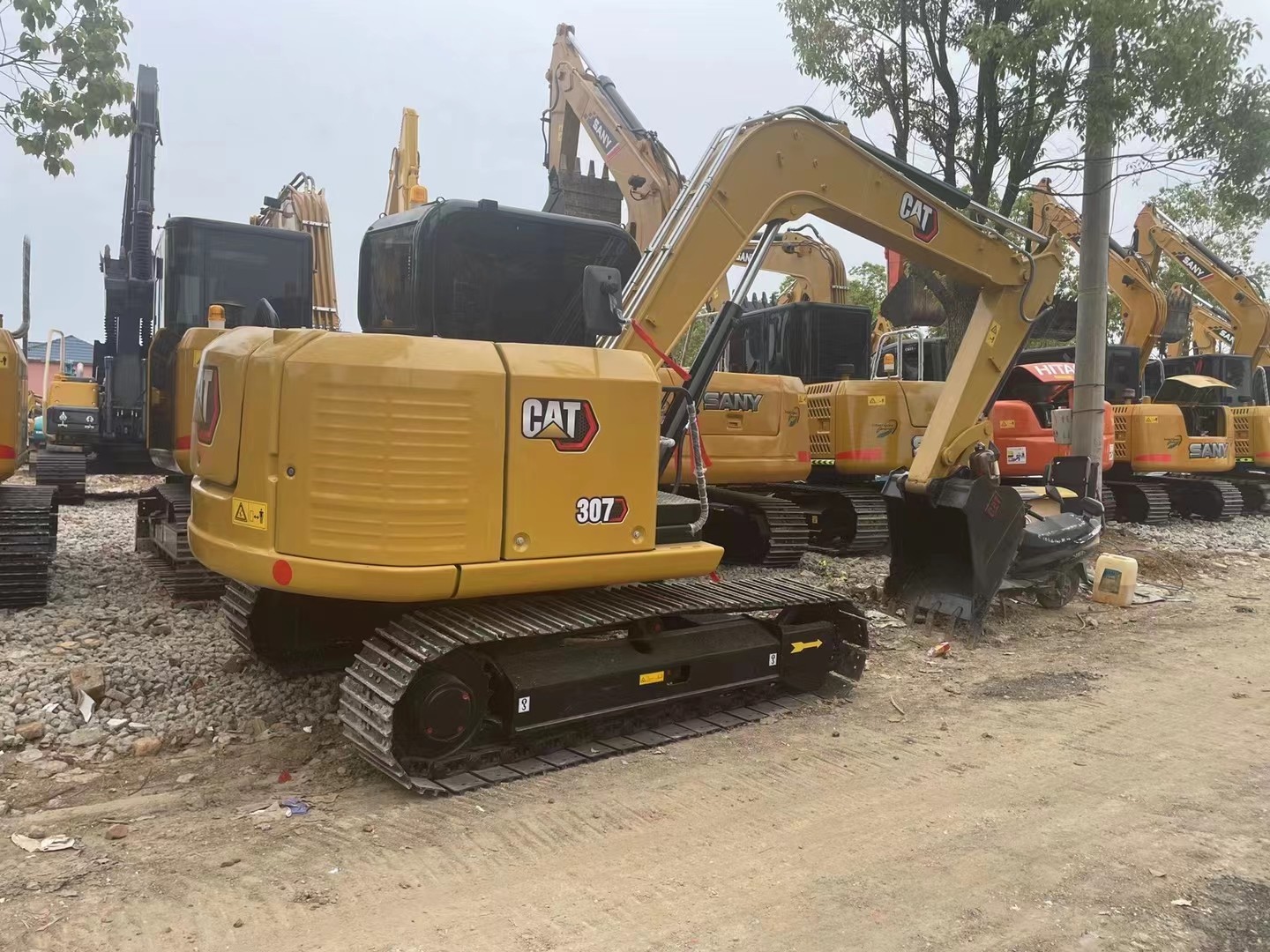 Export of Used Cat excavator Cat 307D In neat condition , all for a better price