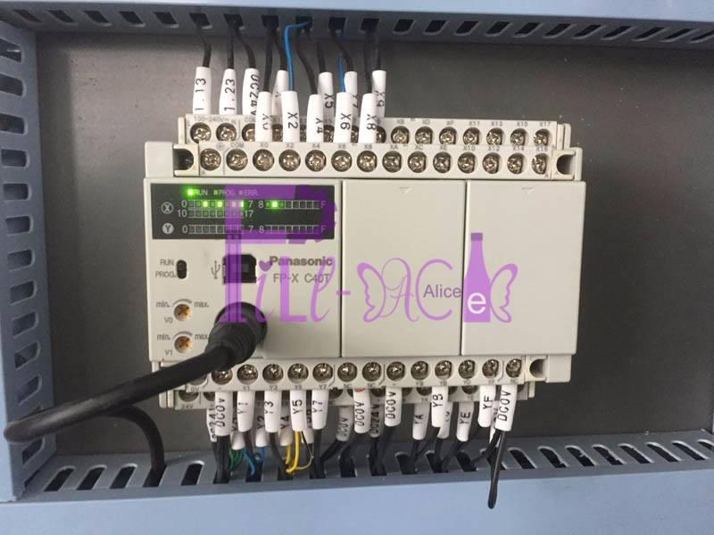 Double Head Stretch Sleeve Applicator Machine PLC Programmable Control