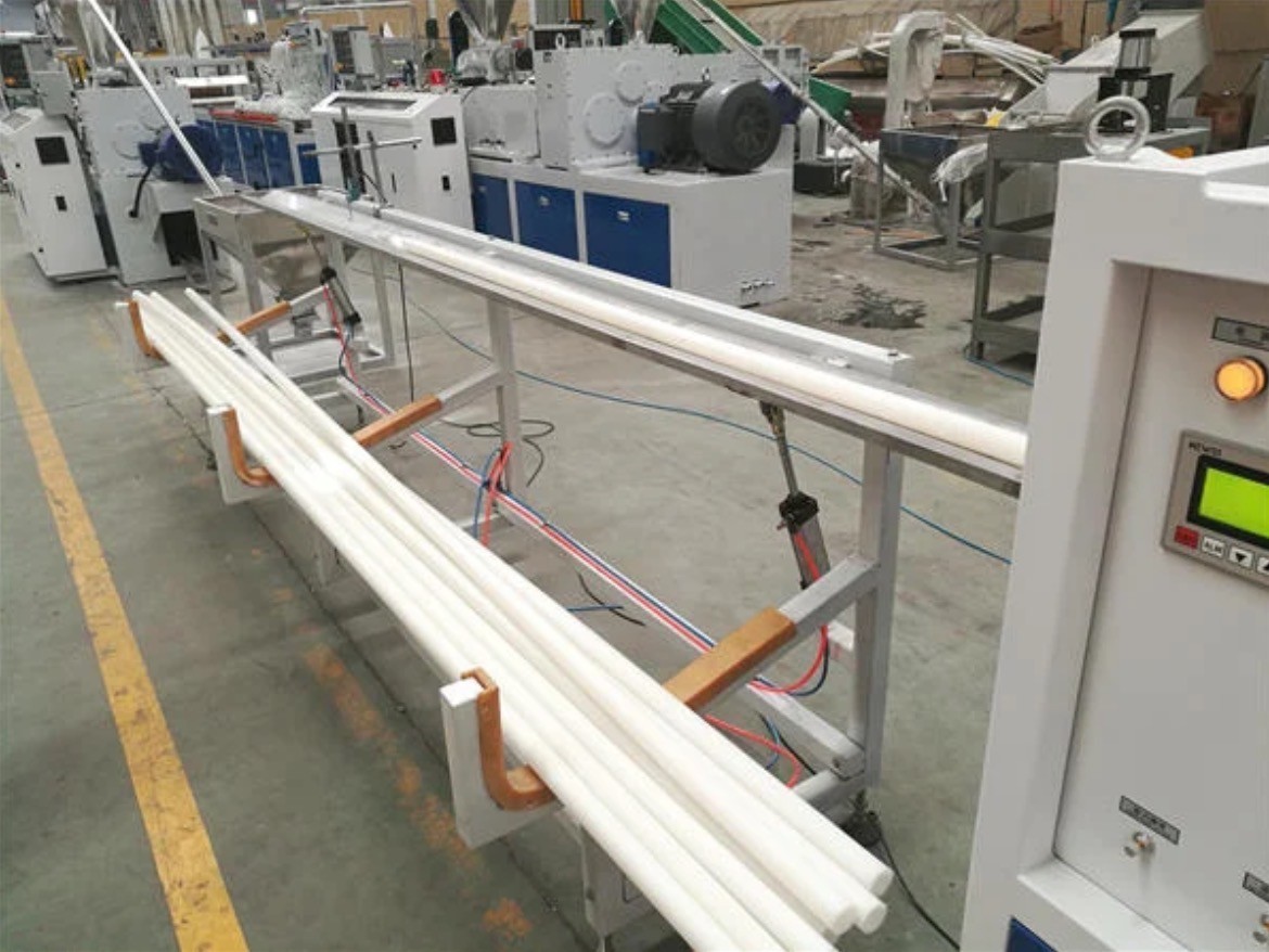 Customizable Plastic PVC CPVC Pipe Extrusion Machinery Production Line
