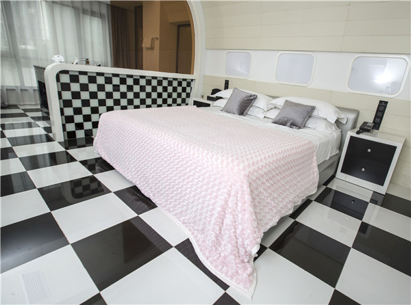 Polyester Microfiber Printed Flannel Sheet Blanket , Knitted Flannel Fleece Blanket