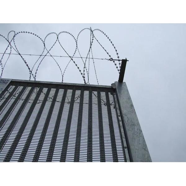 Visually Attractive Anti Climb Temporary Fencing Hot Dip Galvanized For Military Sites