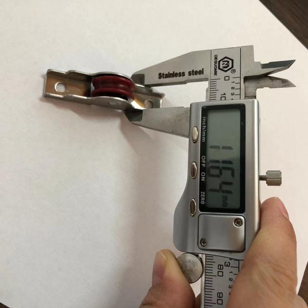 UPVC Sliding Door Single Roller with Chromed Plated Stainless Steel and POM Wheel Material