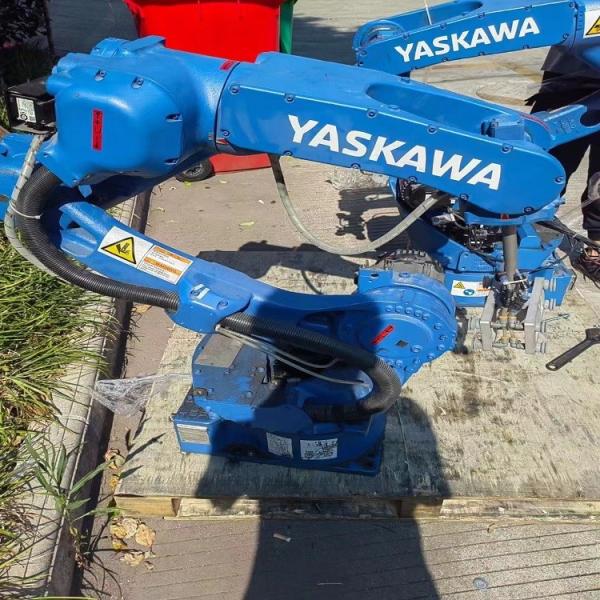 Quality YASKAWA GP12 Loading Unloading Used Industrial Robot With YRC1000 Controller for sale