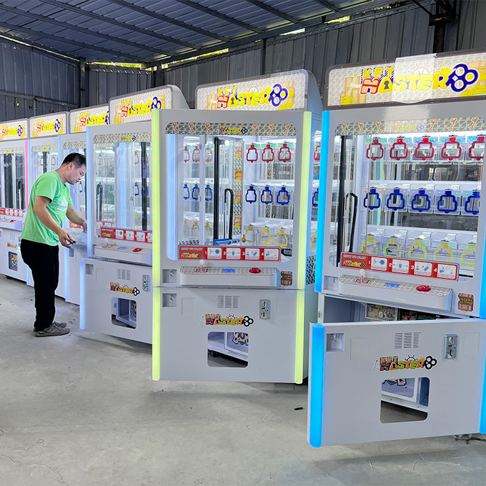 Coin Operated Key Master Game Golden Key Prize Vending Game Machine With Bill Acceptor