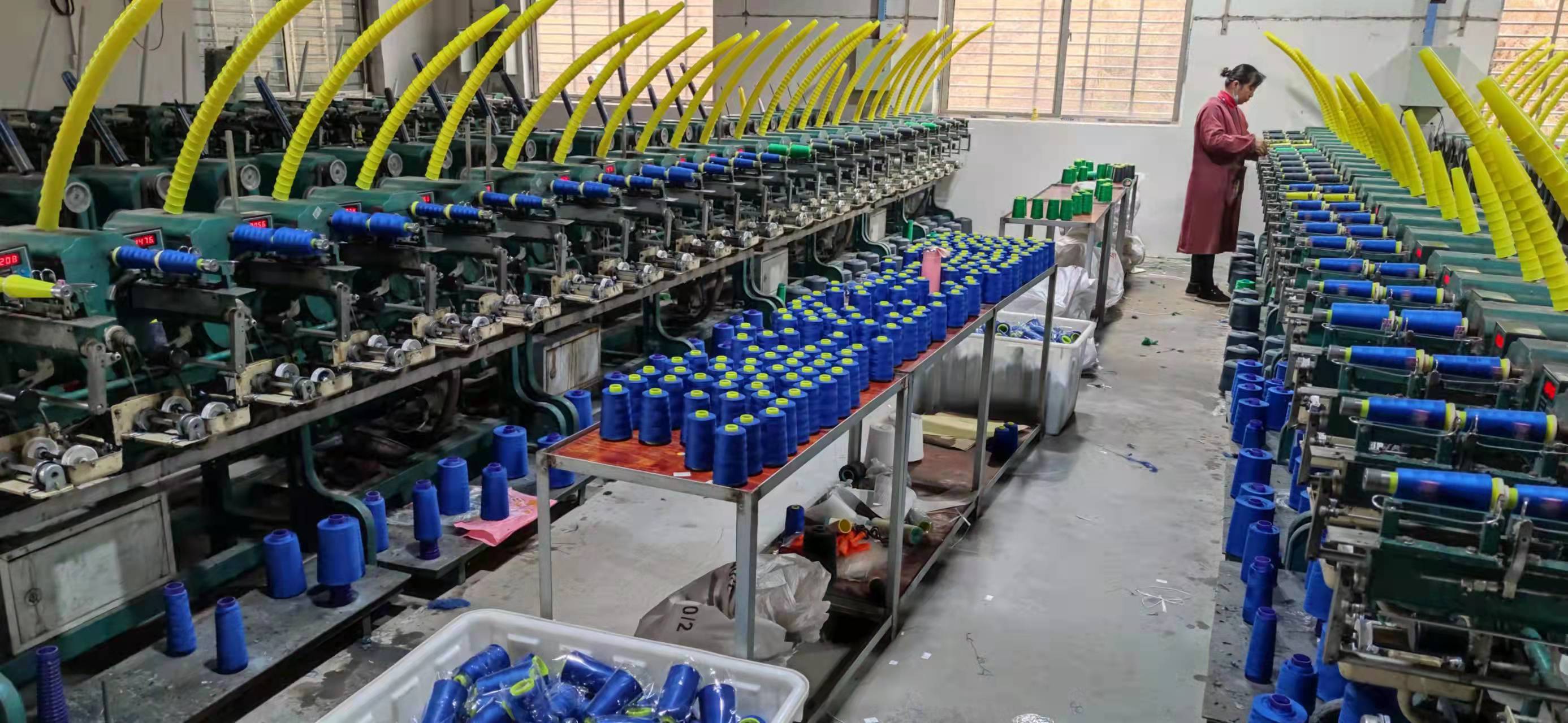 Tkt 120 Spun Polyester Sewing Thread 402 Polyester Thread for Tablecloth Stitching