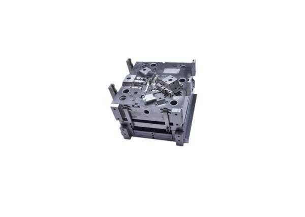 Quality Vehicle Plastic Injection Mold High Gloss Polishing Optional Cavity Flexible for sale