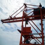 Receiving and Unloading Device for Bulk Carrier Ship Unloader