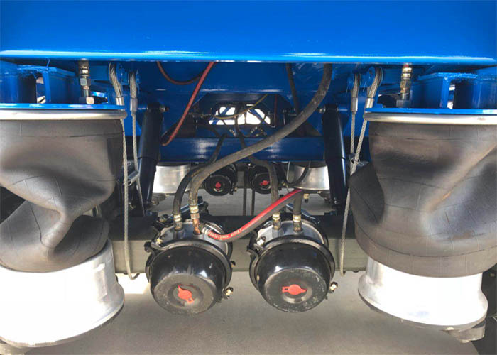 Airbag suspension of fuel tanker trailer